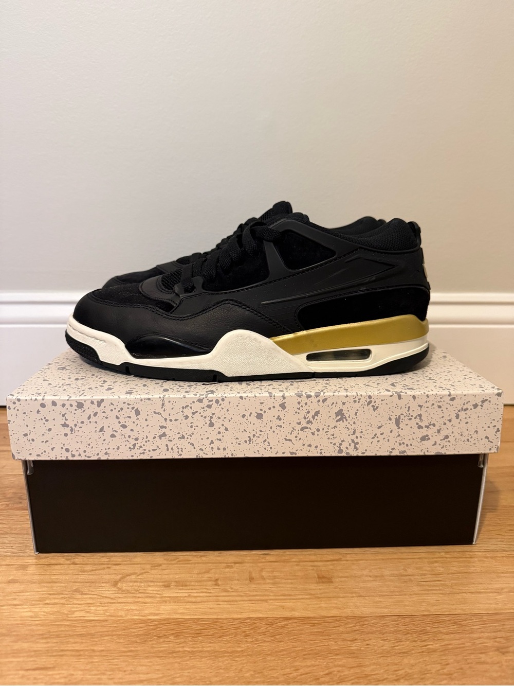 Men's Air Jordan Black and Gold Sneakers